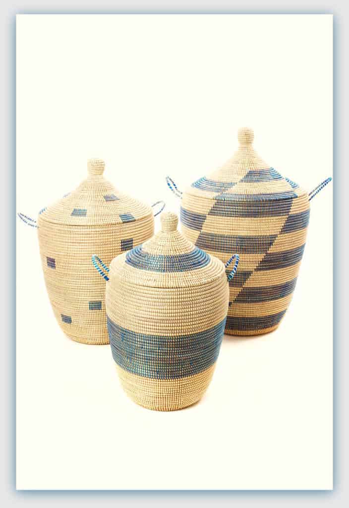  <img src="baskets.jpg" alt="blue and cream african prayer mat hampers from senegal"> 