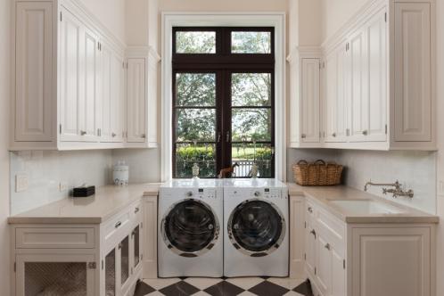   <img src="laundry room.jpg" alt="white and black themed laundry room idea"> 