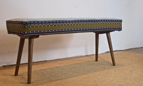   <img src="Bench.jpg" alt="Modern Upholstered hallway bench with wooden legs"> 
